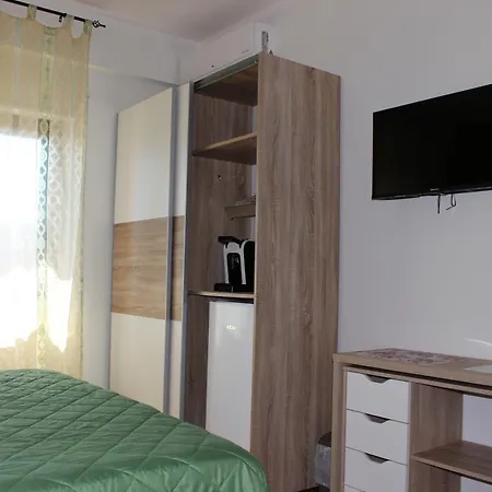 La Casa Di Giusy Oda ve Kahvaltı Cosenza